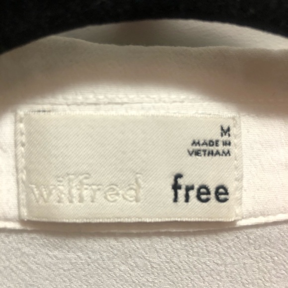 Aritzia Wilfred Free The Tie-Front Blouse - Picture 6 of 7